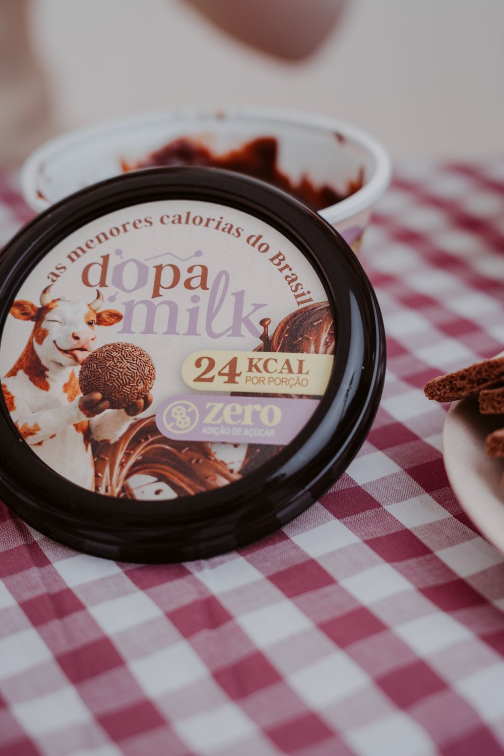 tampa do pote Dopa Milk: as menores calorias do Brasil